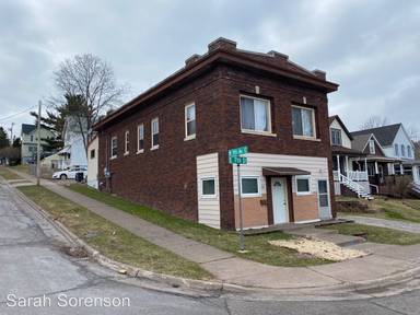 Main picture of 901 E 7th St