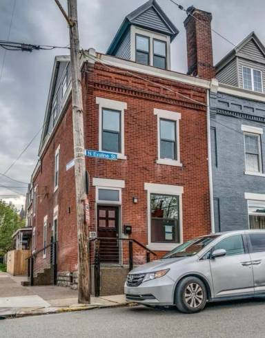Main picture of 122 N Evaline St