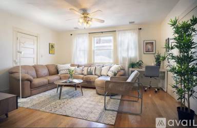 Main picture of 18 Magnolia Sq