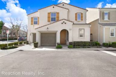 Main picture of 6066 La Grange Ln