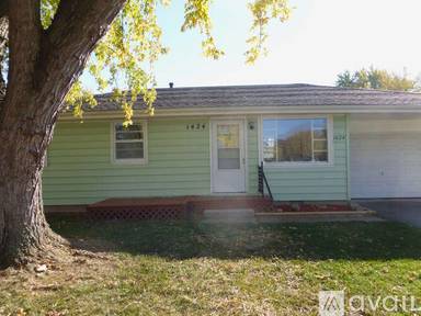Main picture of 1424 Southwood Dr