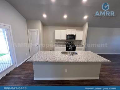 Main picture of 2114 N Texas Ave
