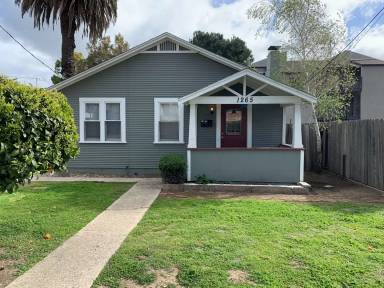 Main picture of 1265 Murray Ave