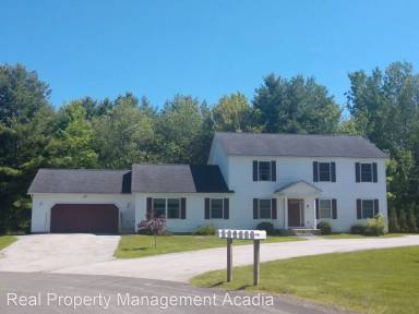 Main picture of 82 Fieldstone Dr