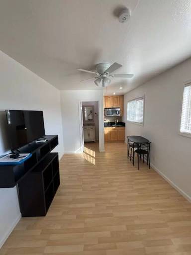 Main picture of 3100 Jersey Way