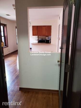 Main picture of 3708 N Sheffield Ave