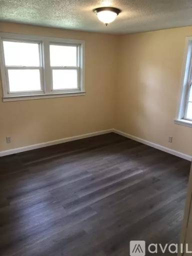 Main picture of 158 Hadley Dr
