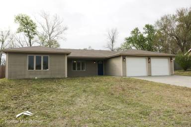 Main picture of 100 Allen Hill Dr