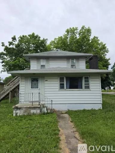 Main picture of 1003 Bluff St