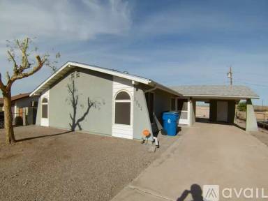 Main picture of 1791 Long Ave