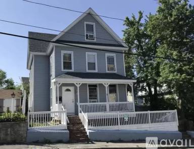 Main picture of 51 18th St