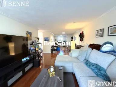 Main picture of 6 Blair Pl