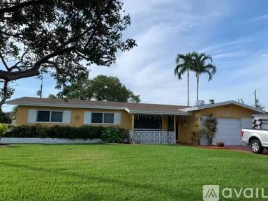Main picture of 6760 SW 11th St