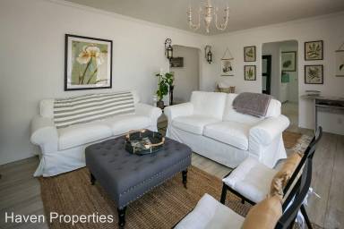 Main picture of 166 Pier Ave