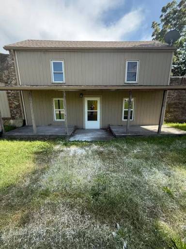 Main picture of 1409 NE Sardou Ave