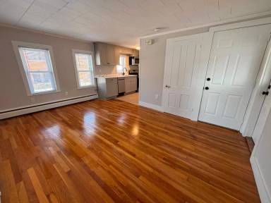 Main picture of 22 N Spring St