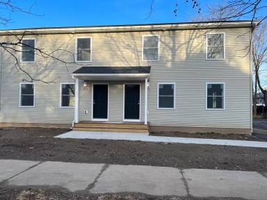 Main picture of 271 Eastern Ave