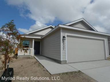 Main picture of 2927 Millikan Dr