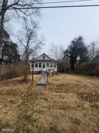 Main picture of 1799 Delsea Dr