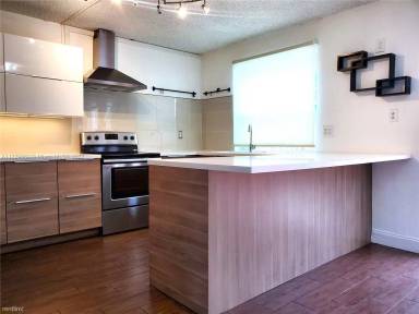 Main picture of 11955 SW 18th Ter