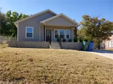 Main picture of 214 N Ricketts St