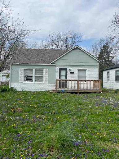 Main picture of 7930 Brooklyn Ave
