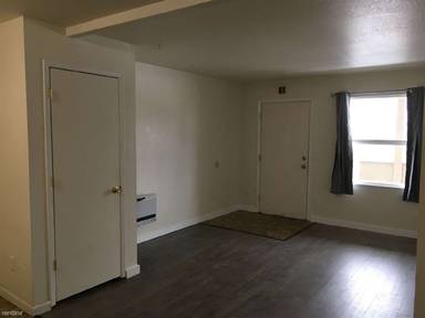 Main picture of Hillcrest Apartments
