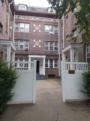 Main picture of 71 Medway St