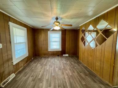 Main picture of 615 W Davidson Ave