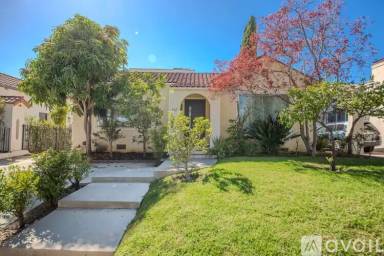 Main picture of 507 N Formosa Ave