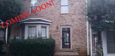 Main picture of 9 Magnolia Sq