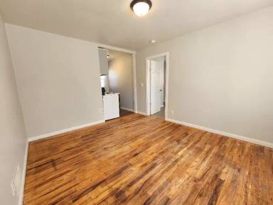Main picture of 110 E Grant Ave