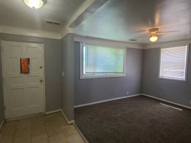 Main picture of 11126 Grover St