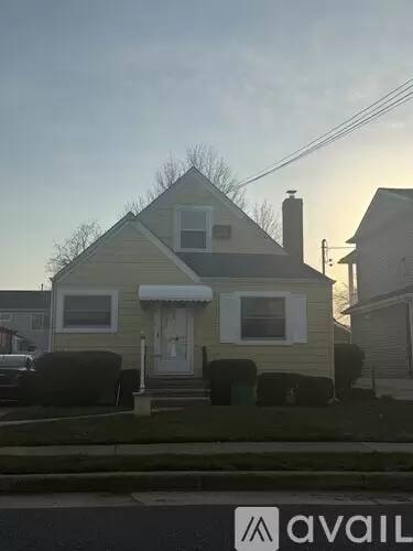 Main picture of 1053 N 6th St