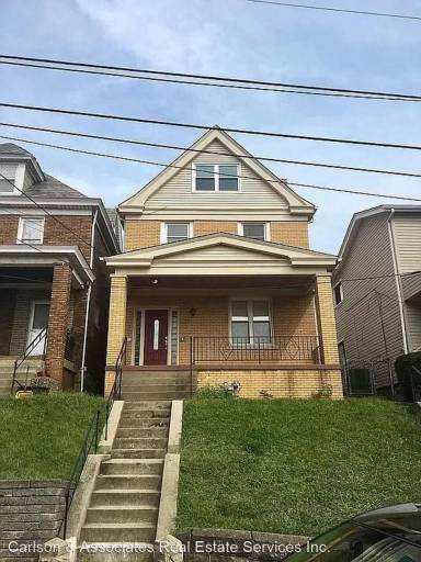 Main picture of 303 La Belle St