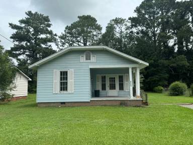 Main picture of 1235 Ferndale Ln