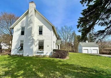 Main picture of 1101 Burcham Dr