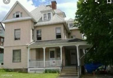Main picture of 144 Prospect St