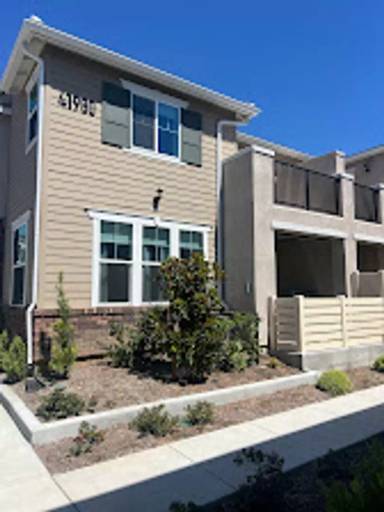 Main picture of 41980 Lidia St