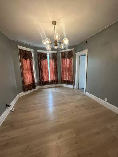 Main picture of 6219 S Wood St