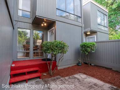 Main picture of 1564 NW Bridgeway Ln