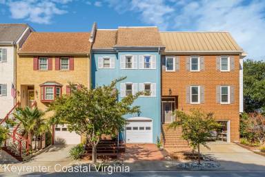 Main picture of 102 Commerce St