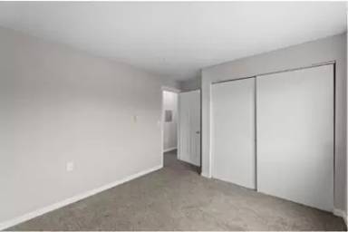 Main picture of 6217 Roxbury St