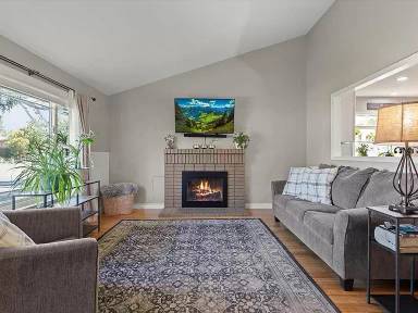 Main picture of 7330 Wren Ave