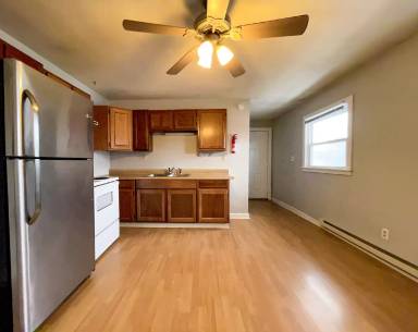 Main picture of 402 N Calvert St