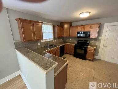 Main picture of 765 Metcalf Pl