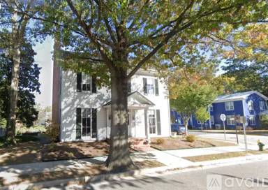 Main picture of 127 Goldsborough St