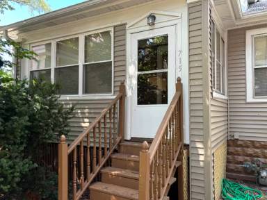 Main picture of 715 S Oak Park Ave