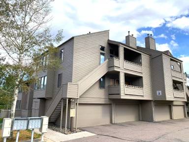 Main picture of 23644 Pondview Pl