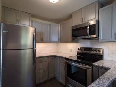 Main picture of 151 Saint John St